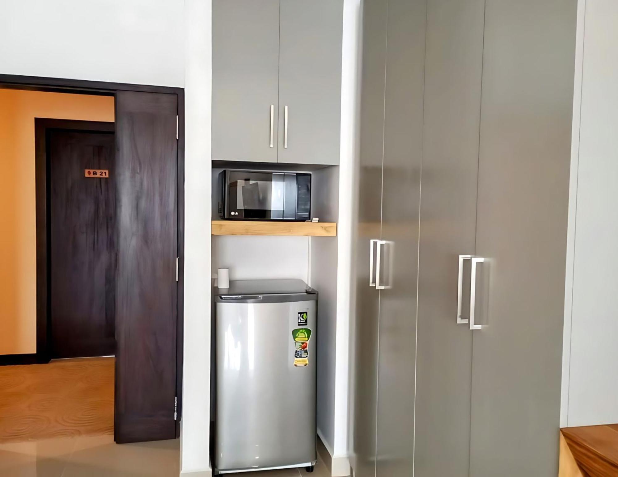 Negombo Ocean Breeze - Bliss On The Beach Luxury Apartments By Serendib Vacation Exterior foto