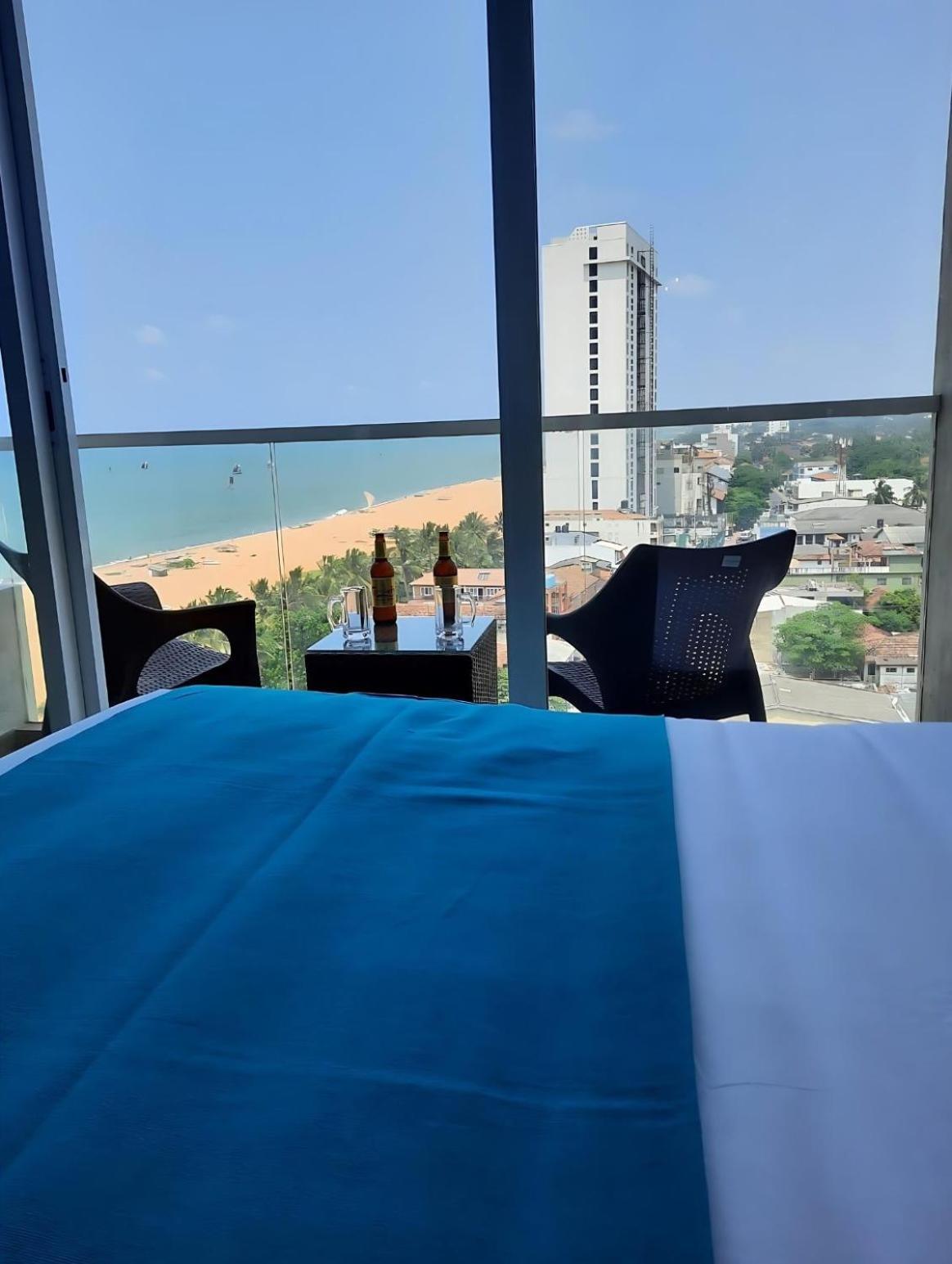 Negombo Ocean Breeze - Bliss On The Beach Luxury Apartments By Serendib Vacation Exterior foto