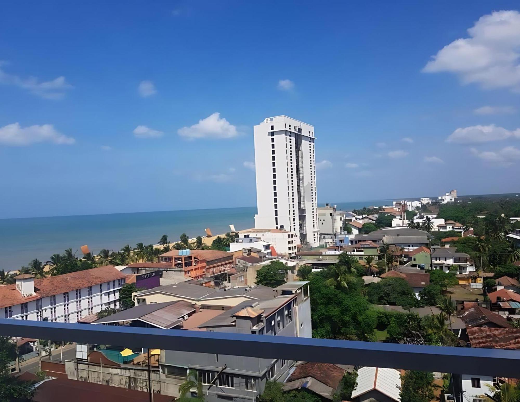 Negombo Ocean Breeze - Bliss On The Beach Luxury Apartments By Serendib Vacation Exterior foto