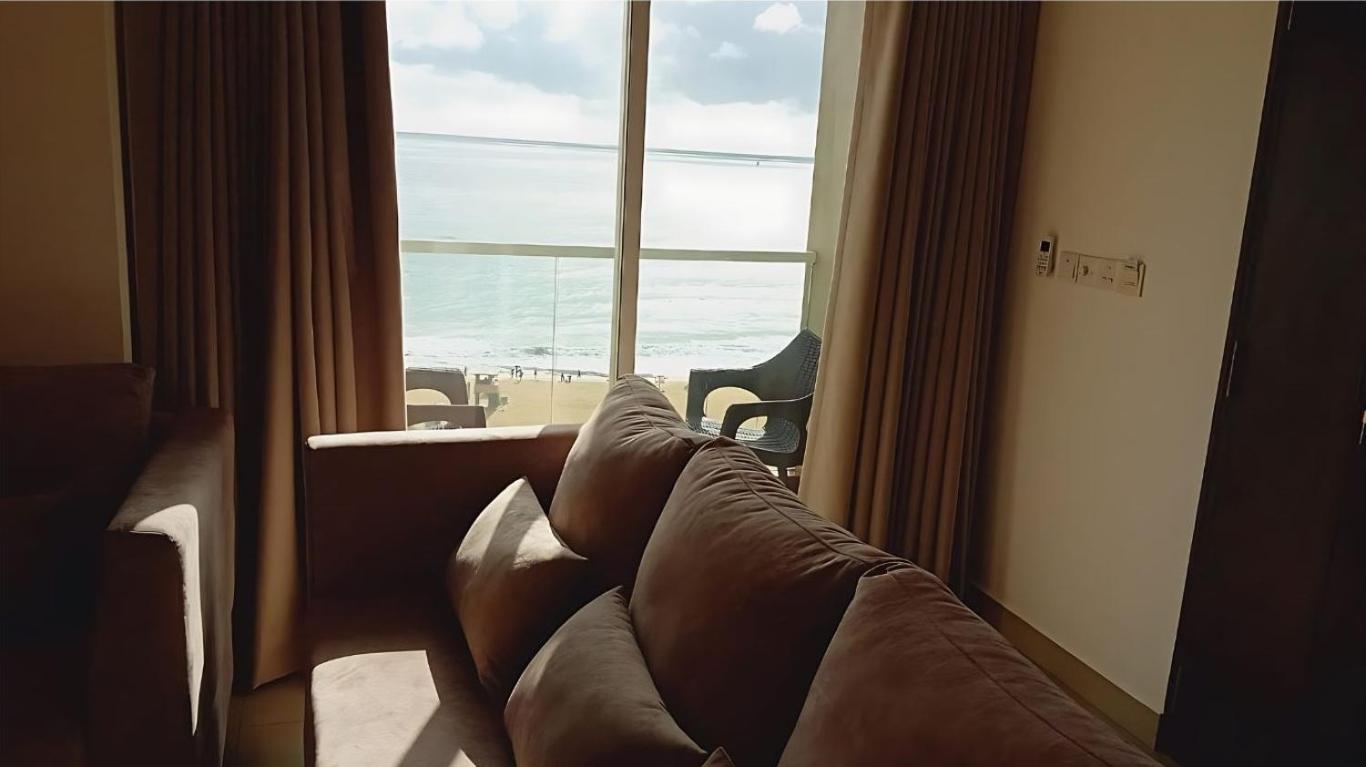 Negombo Ocean Breeze - Bliss On The Beach Luxury Apartments By Serendib Vacation Exterior foto