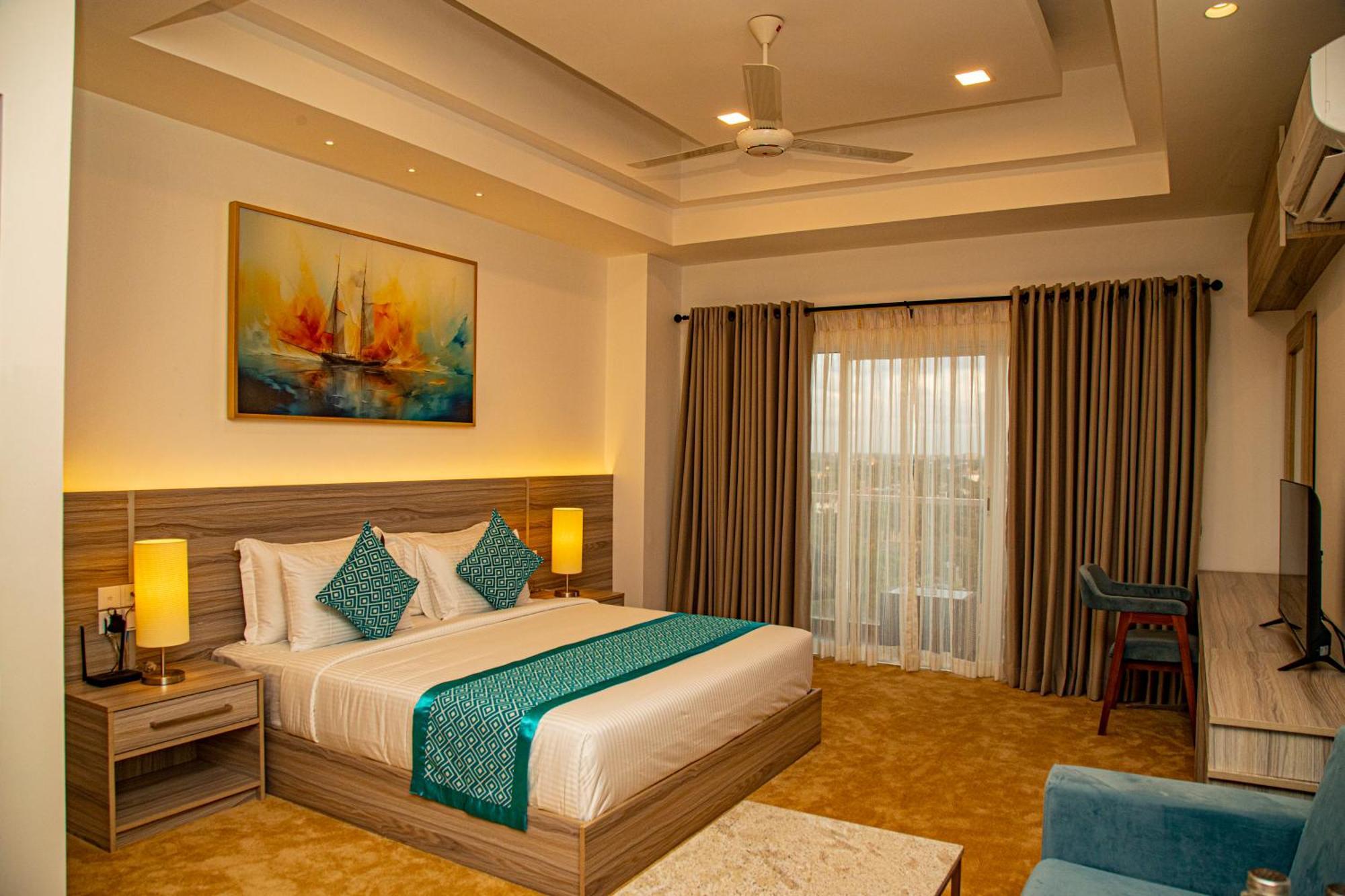 Negombo Ocean Breeze - Bliss On The Beach Luxury Apartments By Serendib Vacation Exterior foto